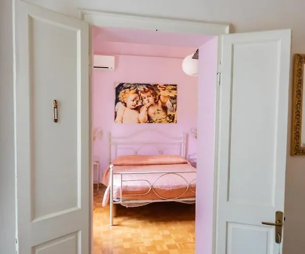 Le Campane Πανσιόν Φεράρα